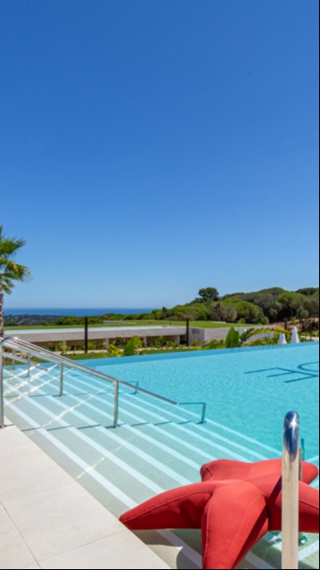 Infinity Pool Day Pass (Adults-only)