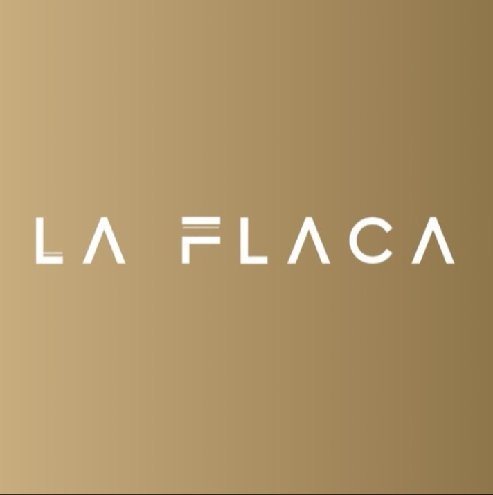 POR UN BESO DE LA FLACA